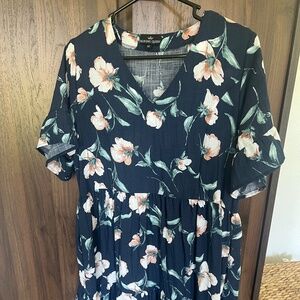 Nursing Queen floral dress